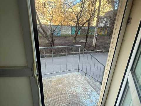 комерційна за адресою Академіка Корольова вул., 74а