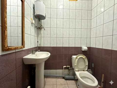 комерційна за адресою Новомостицька вул., 25