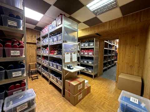 комерційна за адресою Новомостицька вул., 25