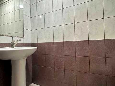 комерційна за адресою Новомостицька вул., 25
