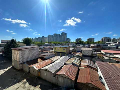 комерційна за адресою Новомостицька вул., 25