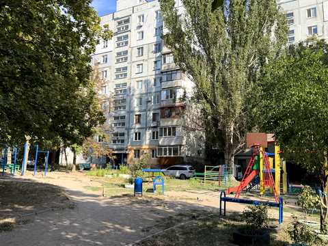 квартира за адресою Героїв Крут вул. (12 Квітня), 63
