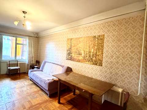 квартира за адресою Героїв Крут вул. (12 Квітня), 63