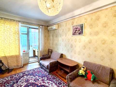 квартира за адресою Героїв Крут вул. (12 Квітня), 63