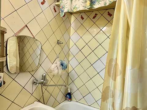 квартира за адресою Героїв Крут вул. (12 Квітня), 63