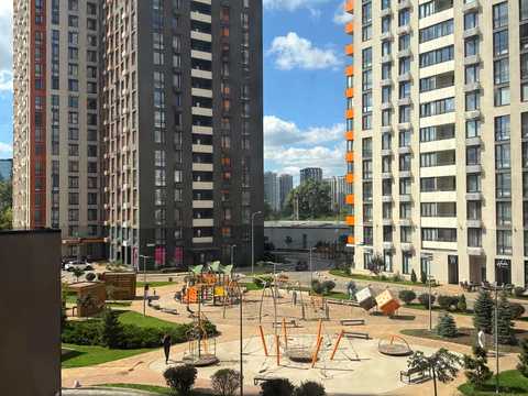 квартира за адресою Дніпровська набережна вул., 18-А
