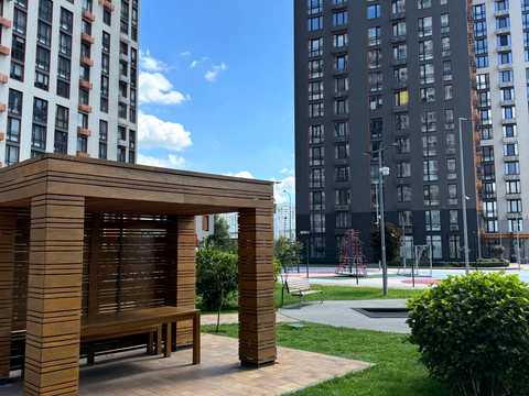 квартира за адресою Дніпровська набережна вул., 18-А