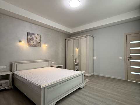 квартира за адресою Пекарська вул., 65