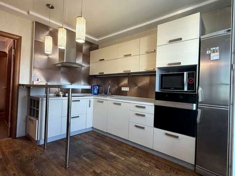 квартира за адресою Бориспільська вул., 6