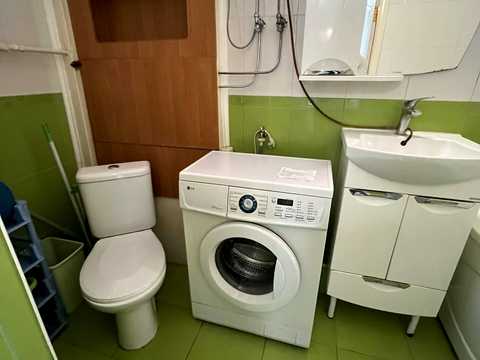 квартира за адресою Івана Мазепи вул. (Січневого Повстання), 4
