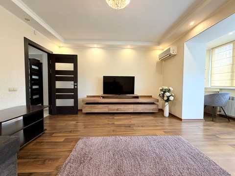 квартира за адресою Дачна вул. (Бориса Гаріна), 51