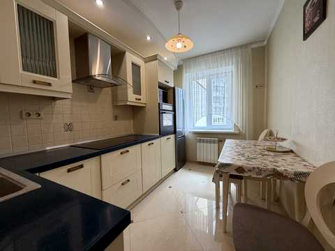 квартира за адресою Дачна вул. (Бориса Гаріна), 51