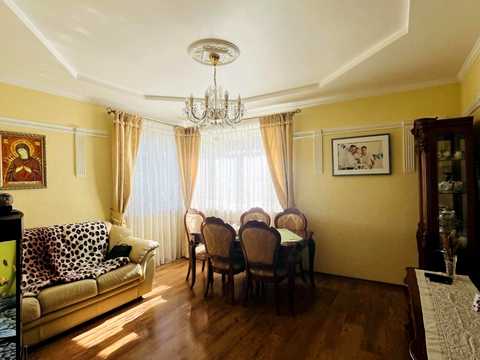 будинок за адресою Академіка Рудницького вул., 71