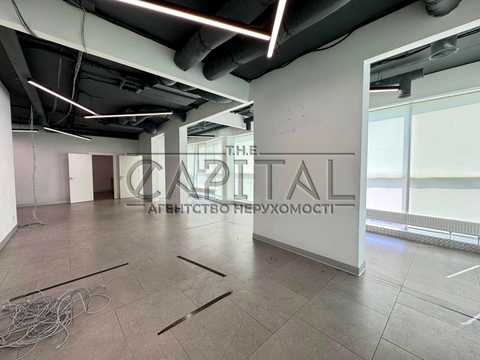комерційна за адресою Жилянська вул., 118
