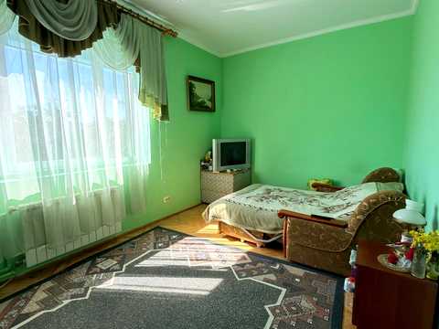 дом по адресу Воз'єднання, 10А