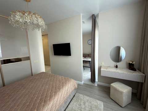 квартира за адресою Краснова вул., 1-Б