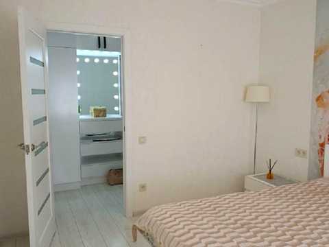 квартира за адресою Академіка Корольова вул., 82