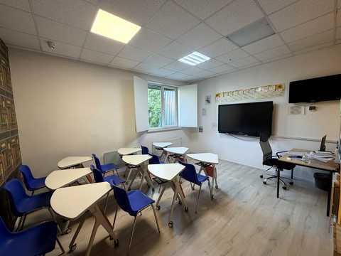 коммерческая по адресу Героев Днепра ул., 33