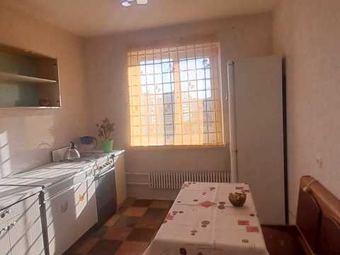 квартира за адресою Дорошенка вул., 3