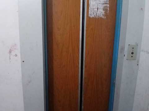 квартира по адресу Владимира Момота ул., 40