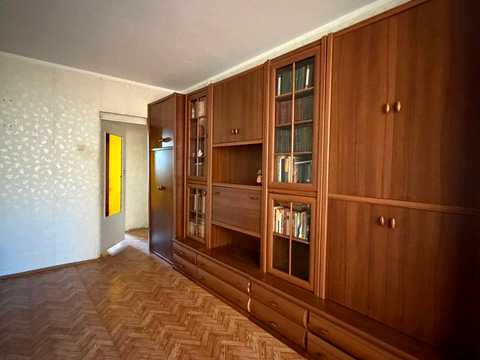 квартира по адресу Владимира Момота ул., 40
