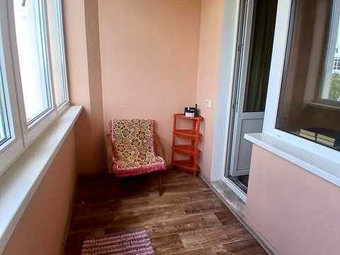 квартира по адресу Владимира Момота ул., 40