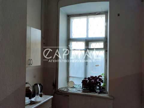 комерційна за адресою Юрківська вул., 37