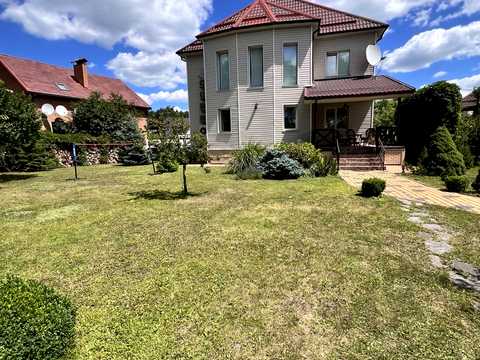 будинок за адресою Горішні Плавні, Зарічна