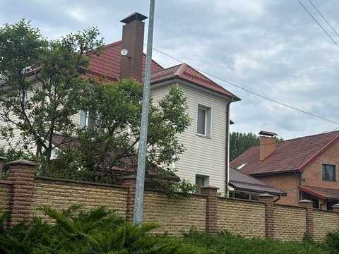 будинок за адресою Горішні Плавні, Зарічна