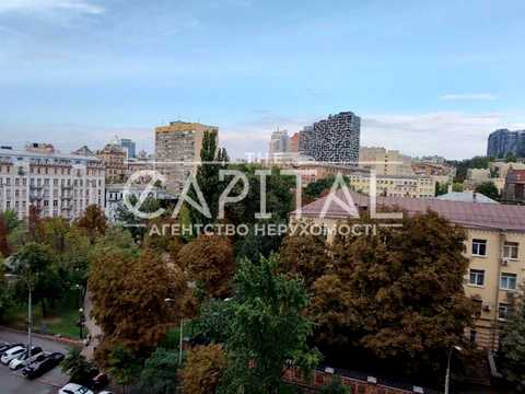 коммерческая по адресу Антоновича ул. (Горького), 72