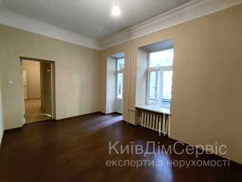 комерційна за адресою Жилянська вул., 41