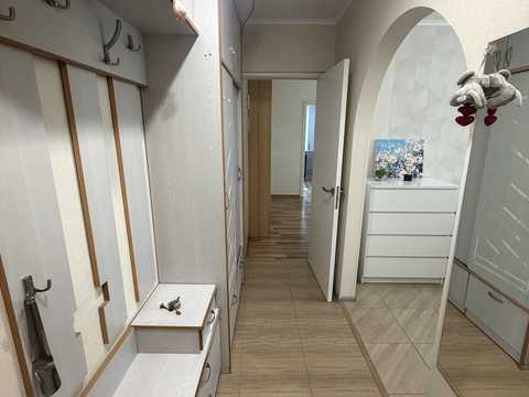 квартира за адресою Наукова вул., 18