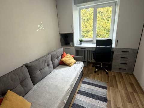 квартира за адресою Наукова вул., 18
