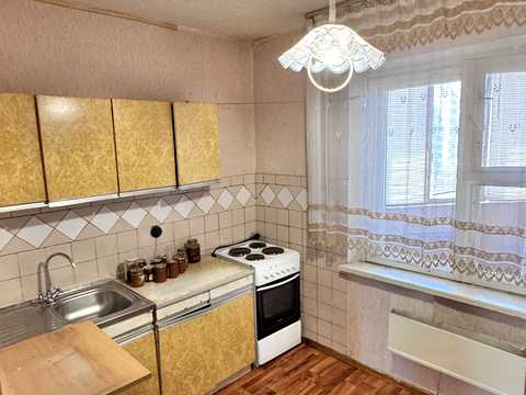 квартира за адресою Радунська вул., 46-Б