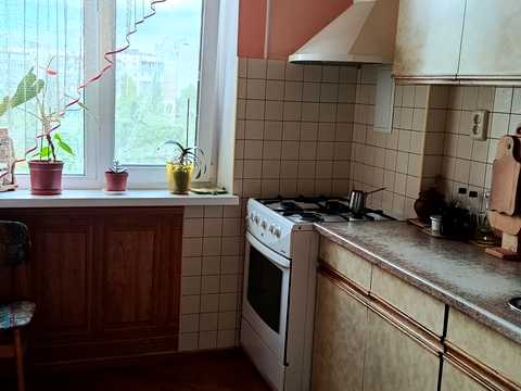 кімната за адресою Європейського Союзу просп. (Правди), 33
