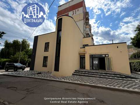 комерційна за адресою Чернівці, Сергія Скальда вул. (Комарова), 31-В