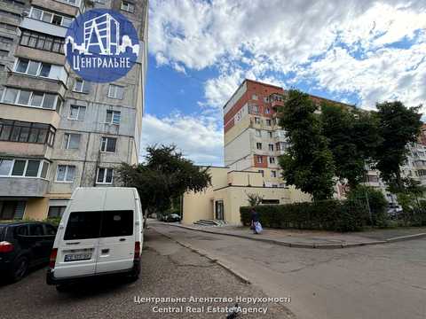 комерційна за адресою Чернівці, Сергія Скальда вул. (Комарова), 31-В