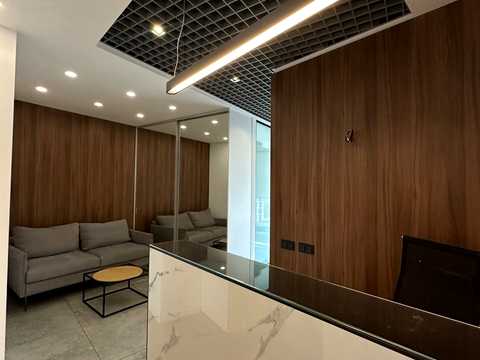 комерційна за адресою Буслівська вул., 12