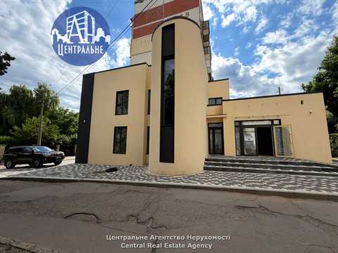 комерційна за адресою Чернівці, Сергія Скальда вул. (Комарова), 31-В