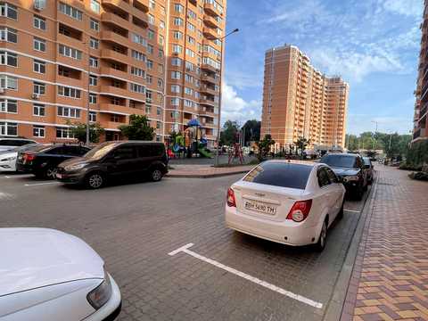 комерційна за адресою Овідіопольська дорога вул., 3/2