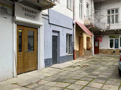 комерційна за адресою Львів, Володимира Винниченка вул. (), 4