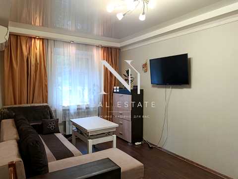 квартира за адресою Салютна вул., 22