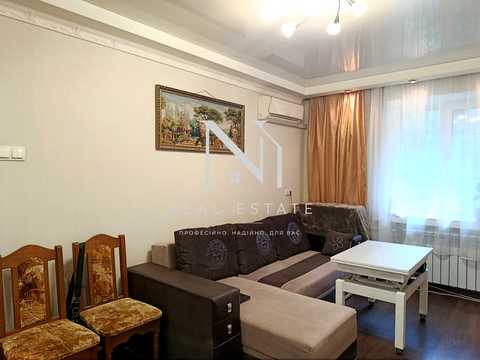 квартира за адресою Салютна вул., 22