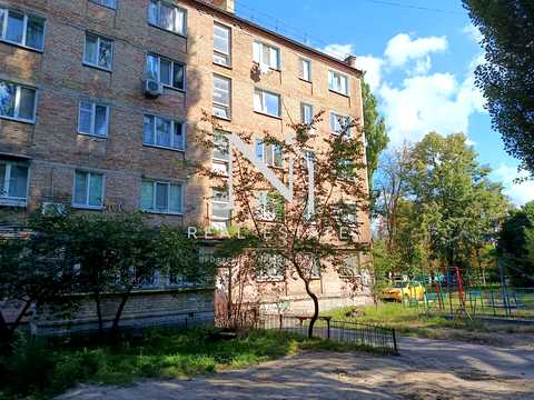 квартира за адресою Салютна вул., 22
