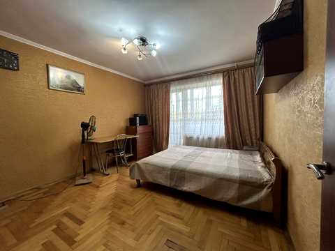 квартира за адресою Олега Мудрака вул. (Генерала Наумова), 19