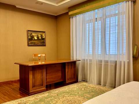 квартира по адресу Круглоуниверситетская ул., 3-5