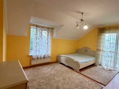 квартира за адресою Рівне, Дворецька вул., 40