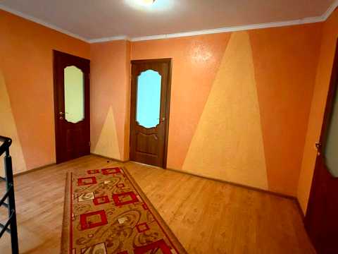квартира за адресою Рівне, Дворецька вул., 40