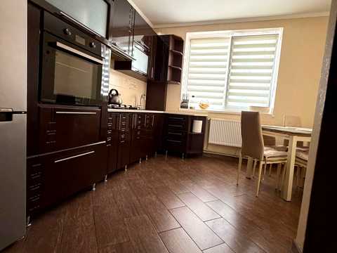 квартира за адресою Василя Симоненка вул., 39