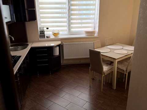 квартира за адресою Василя Симоненка вул., 39